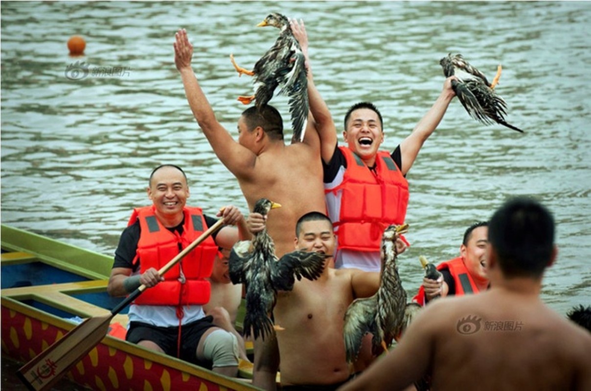 Tet Doan Ngo o Trung Quoc dien ra tung bung qua anh-Hinh-8